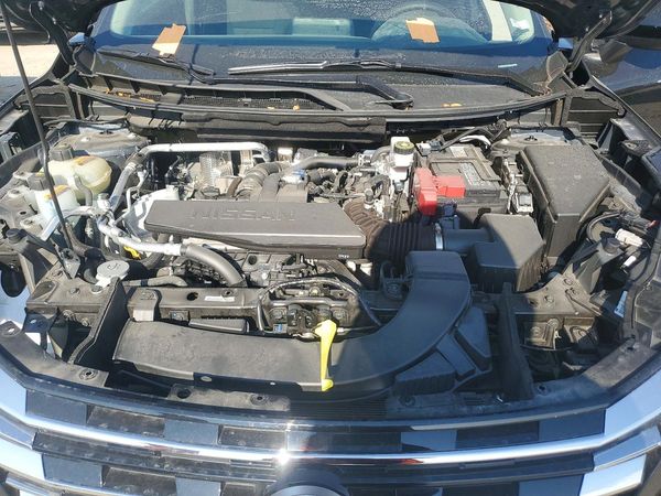 2026 NISSAN ROGUE SV — Engine bay
