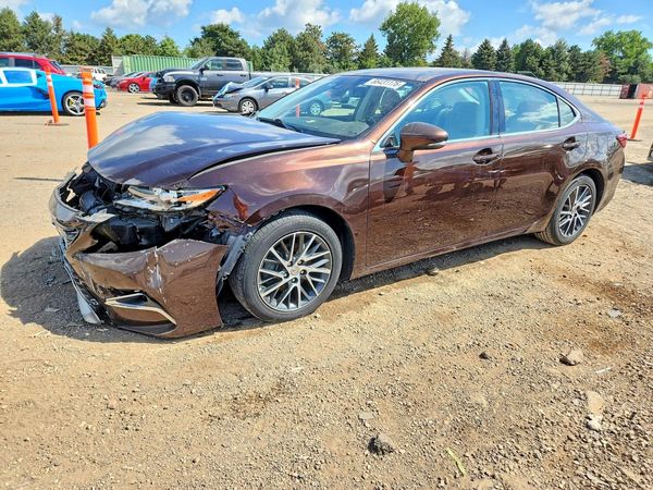 2017 LEXUS ES