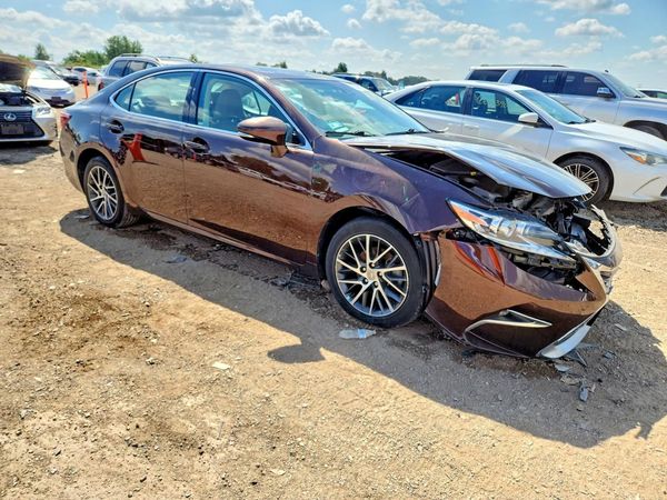 2017 LEXUS ES