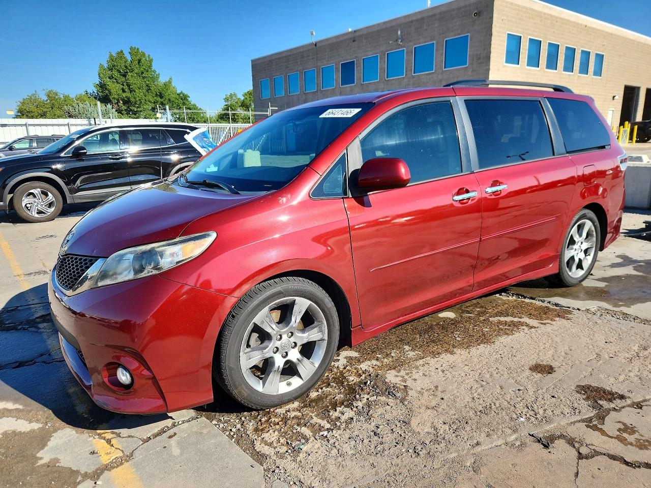2013 TOYOTA SIENNA