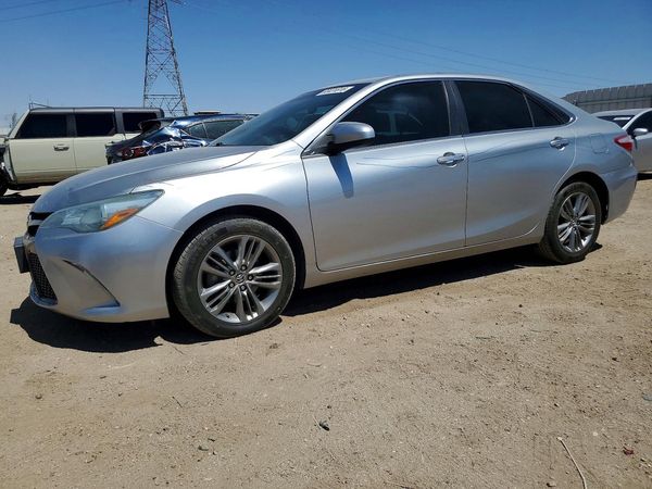 2016 TOYOTA CAMRY