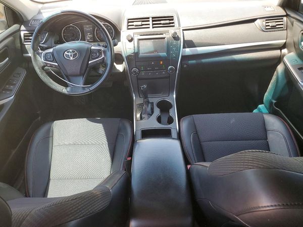 2016 TOYOTA CAMRY