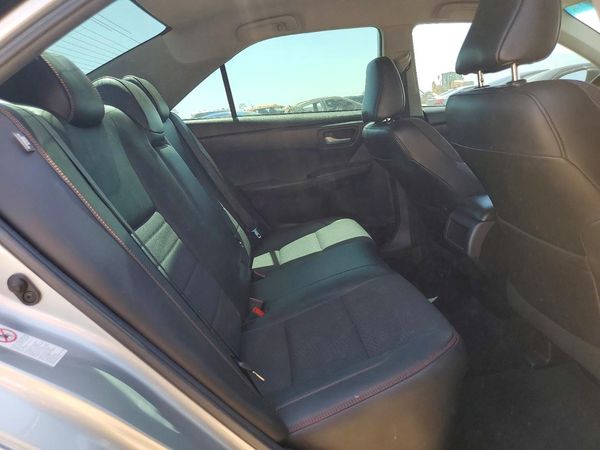 2016 TOYOTA CAMRY