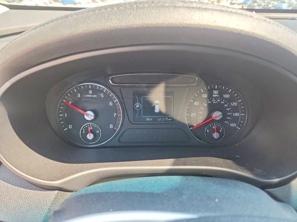 2017 KIA SORENTO L, LX