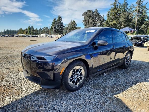 2022 BMW IX xDrive50i