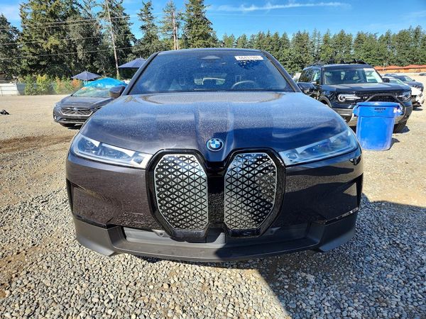 2022 BMW IX xDrive50i