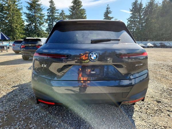 2022 BMW IX xDrive50i