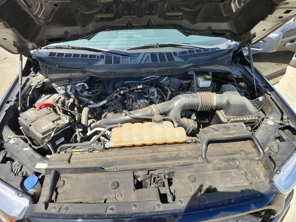 2022 FORD F150 SuperCrew — Engine bay
