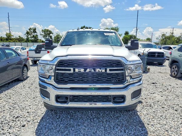 2024 RAM 3500