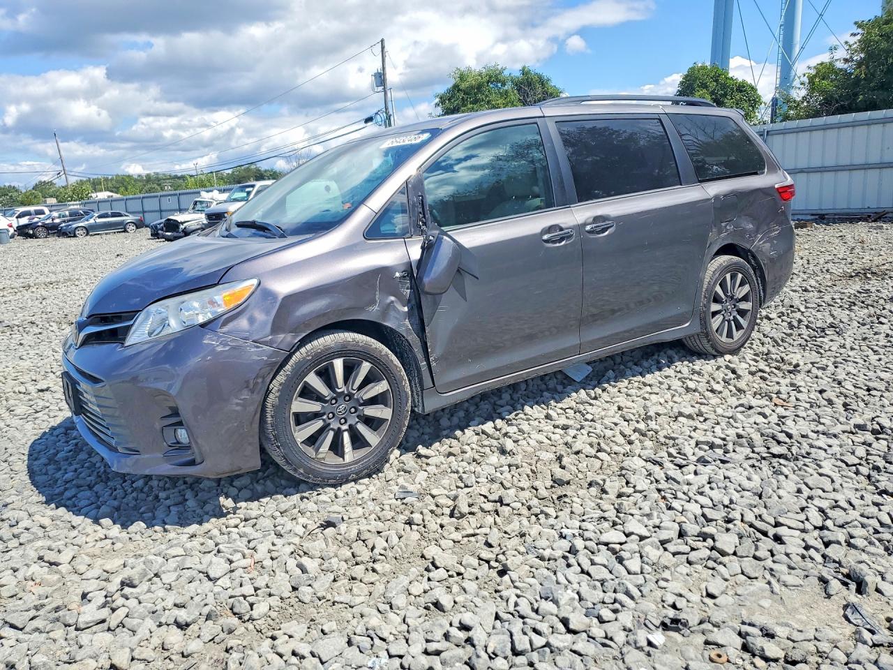 2019 TOYOTA SIENNA