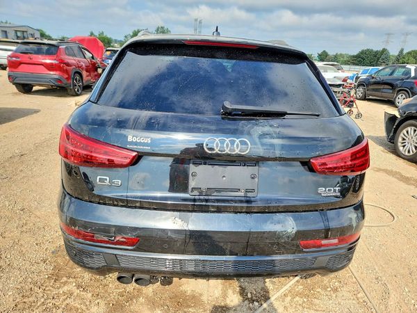 2017 AUDI Q3