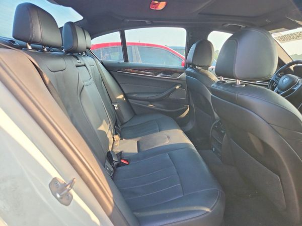 2023 BMW 530E