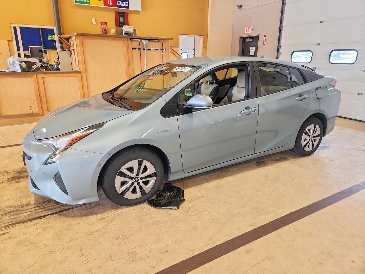 2018 TOYOTA PRIUS One/Two — Front 3/4