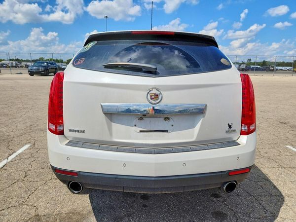 2016 CADILLAC SRX Luxury