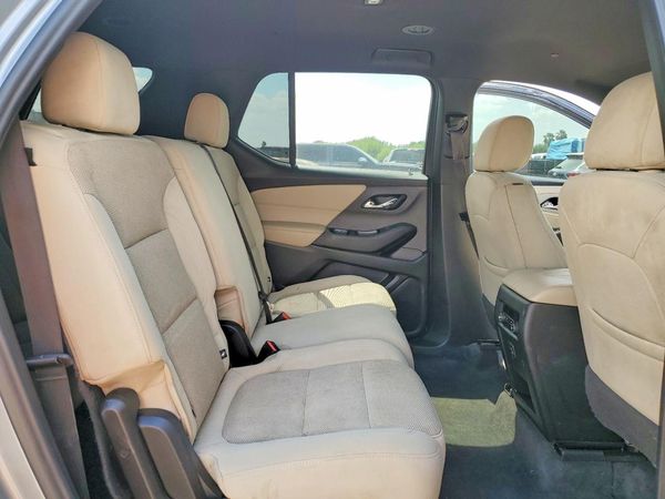 2023 CHEVROLET TRAVERSE LS