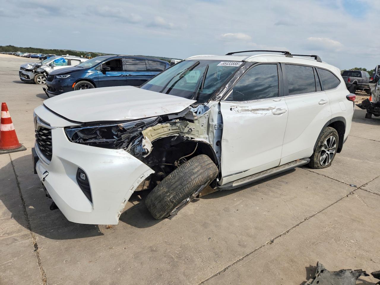 2023 TOYOTA HIGHLANDER