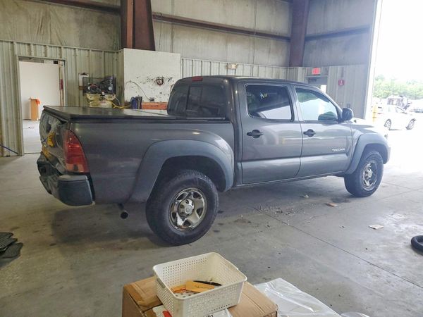 2013 TOYOTA TACOMA Delux