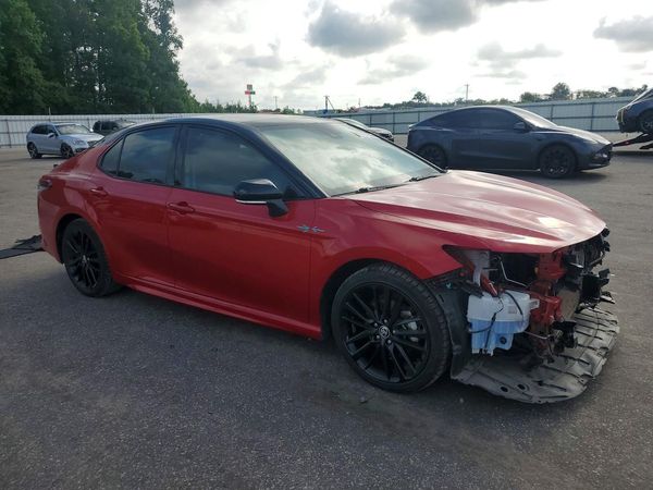 2022 TOYOTA CAMRY XSE