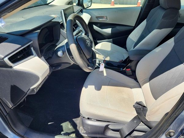 2020 TOYOTA COROLLA LE — DENT