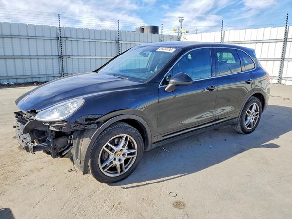 2014 PORSCHE CAYENNE