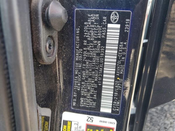 2020 TOYOTA CAMRY XLE