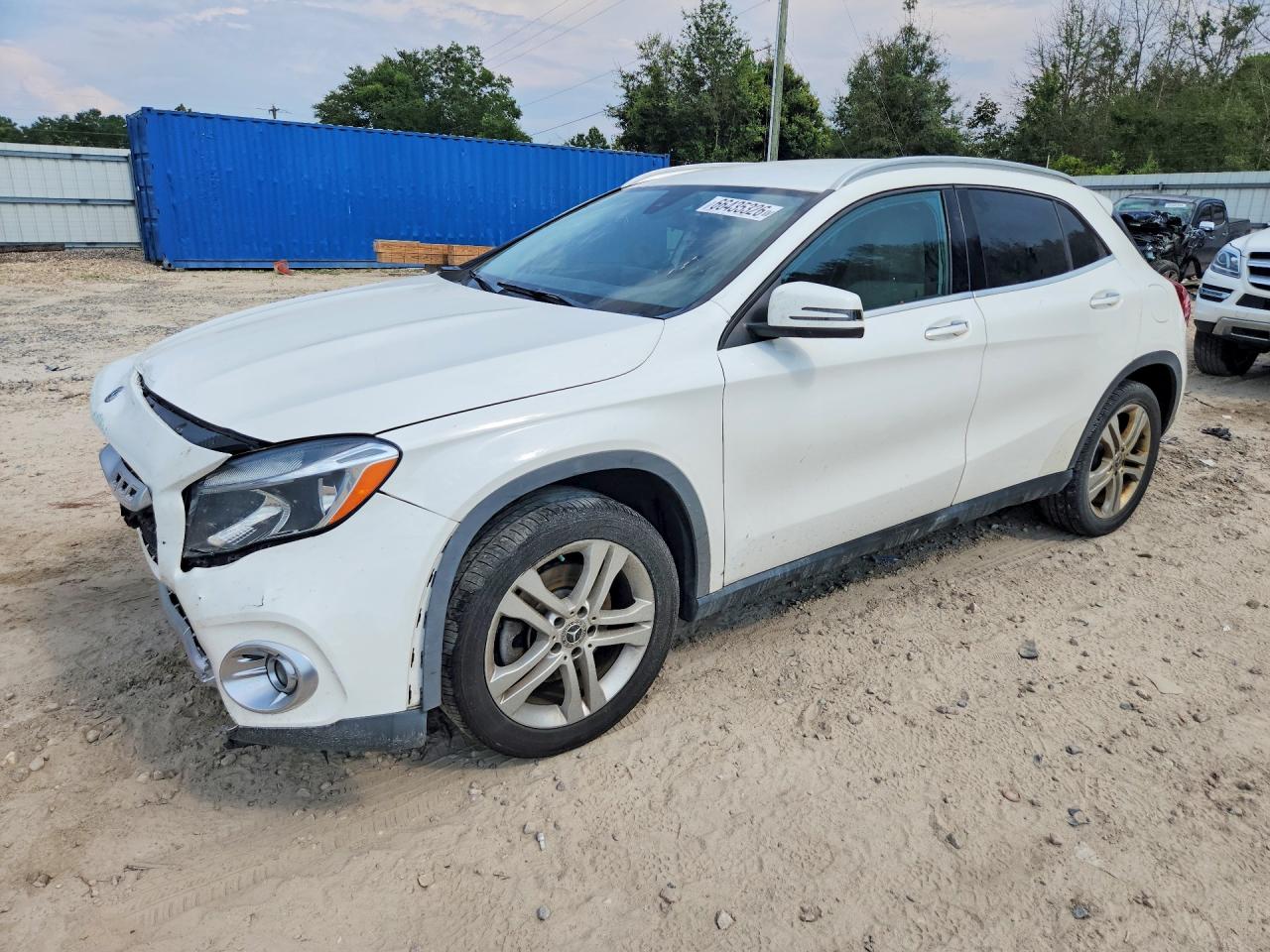 2019 MERCEDES-BENZ GLA