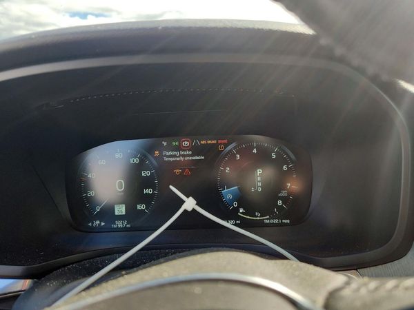 2022 VOLVO V60 CROSS COUNTRY Momentum (excl S60)