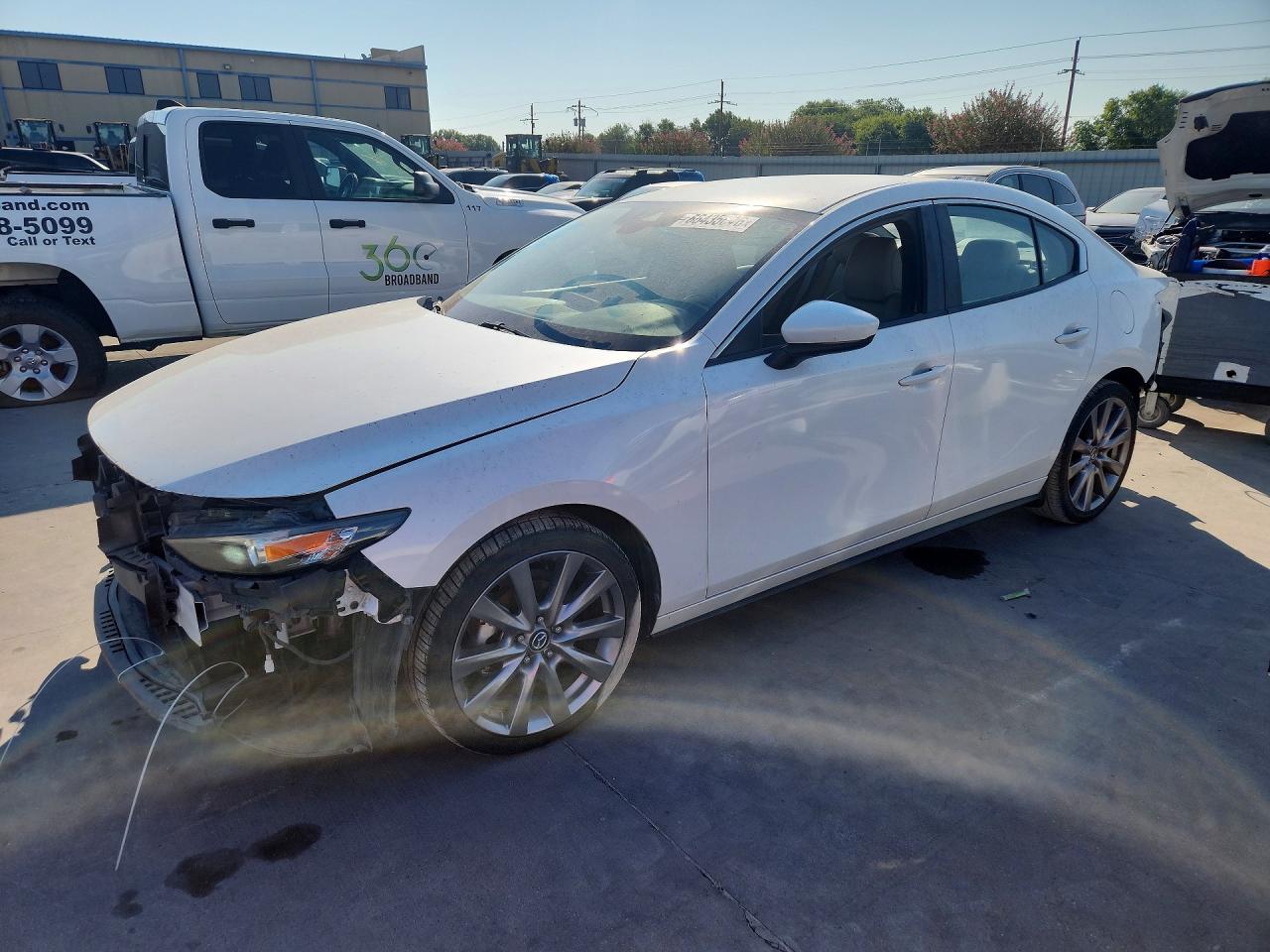 2019 MAZDA 3