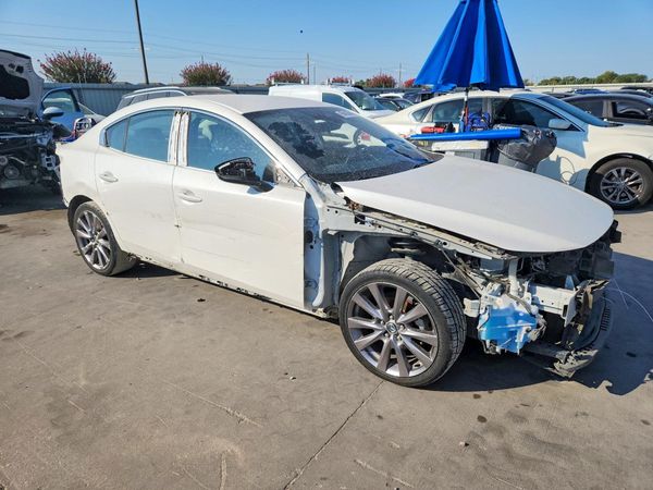 2019 MAZDA 3