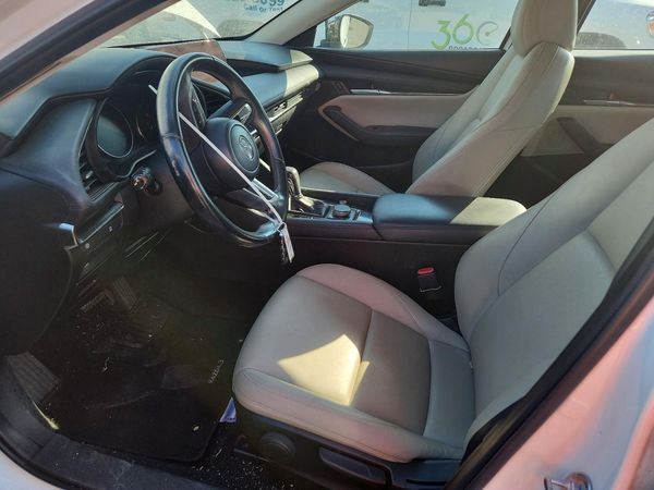 2019 MAZDA 3