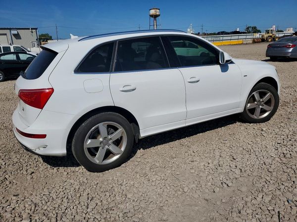 2012 AUDI Q5