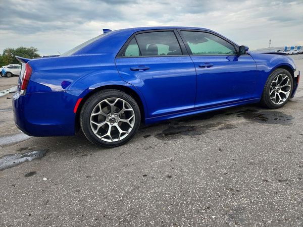 2018 CHRYSLER 300