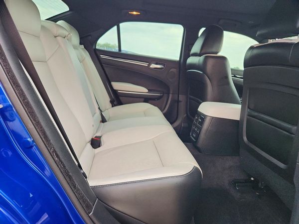 2018 CHRYSLER 300