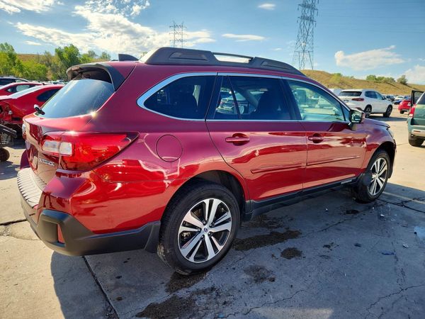 2019 SUBARU OUTBACK Limited+ES