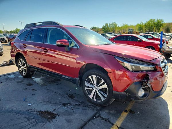 2019 SUBARU OUTBACK Limited+ES
