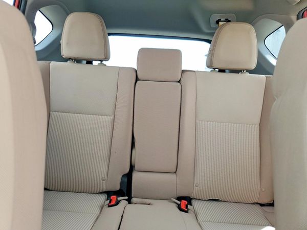 2015 TOYOTA RAV4 XLE (M Grade)