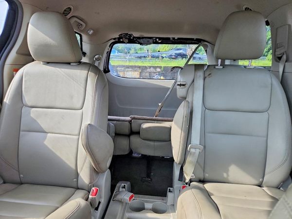 2017 TOYOTA SIENNA