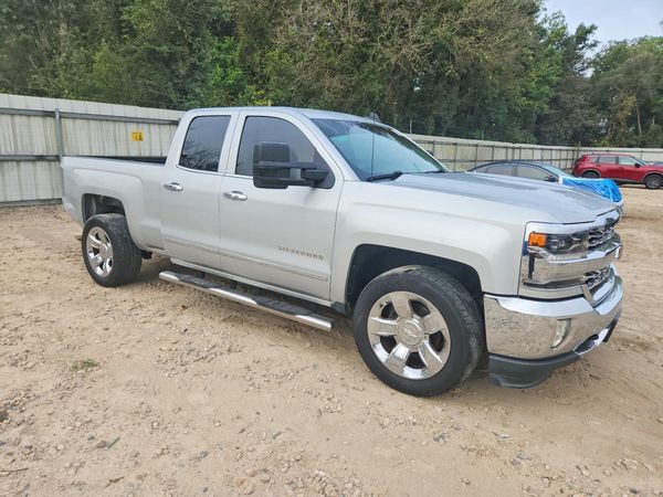 2017 CHEVROLET SILVERADO LTZ — Passenger 3/4