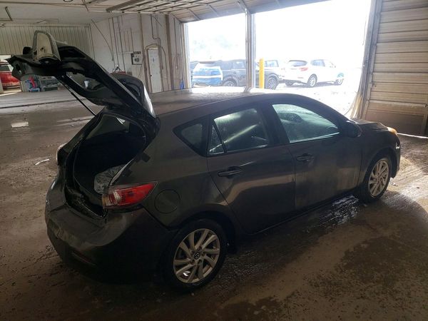 2013 MAZDA 3