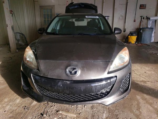 2013 MAZDA 3