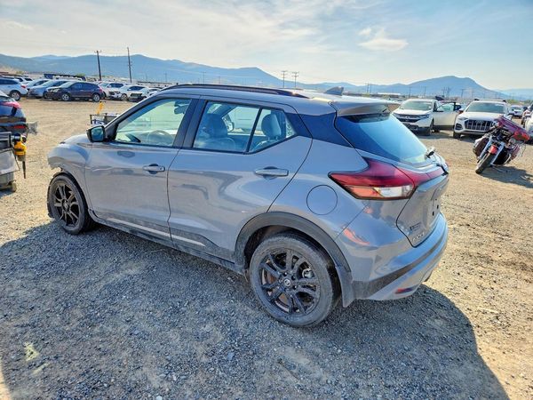 2021 NISSAN KICKS SR