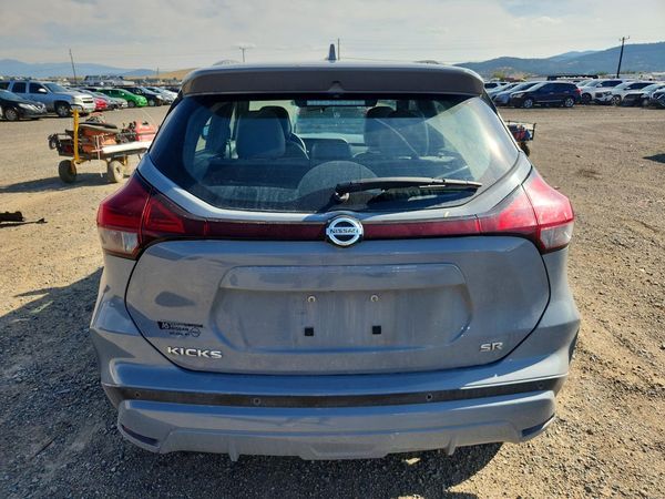 2021 NISSAN KICKS SR