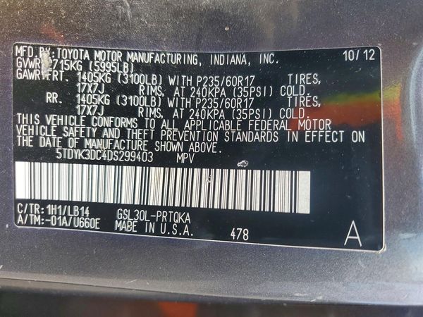 2013 TOYOTA SIENNA