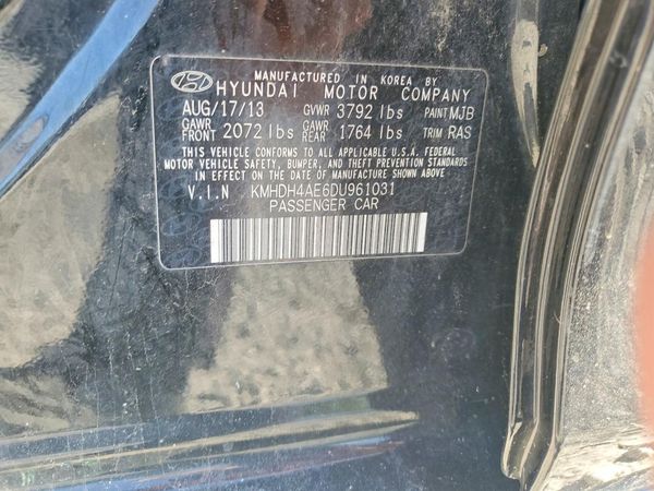 2013 HYUNDAI ELANTRA