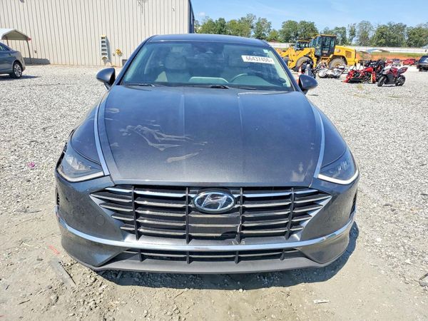2022 HYUNDAI SONATA SE