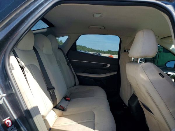 2022 HYUNDAI SONATA SE