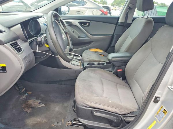 2013 HYUNDAI ELANTRA