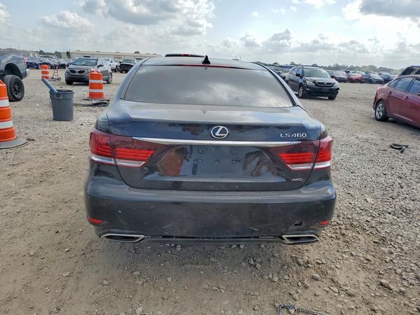 2013 LEXUS LS 460