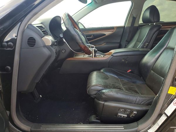 2013 LEXUS LS 460
