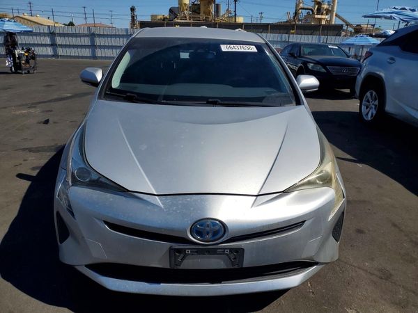 2017 TOYOTA PRIUS